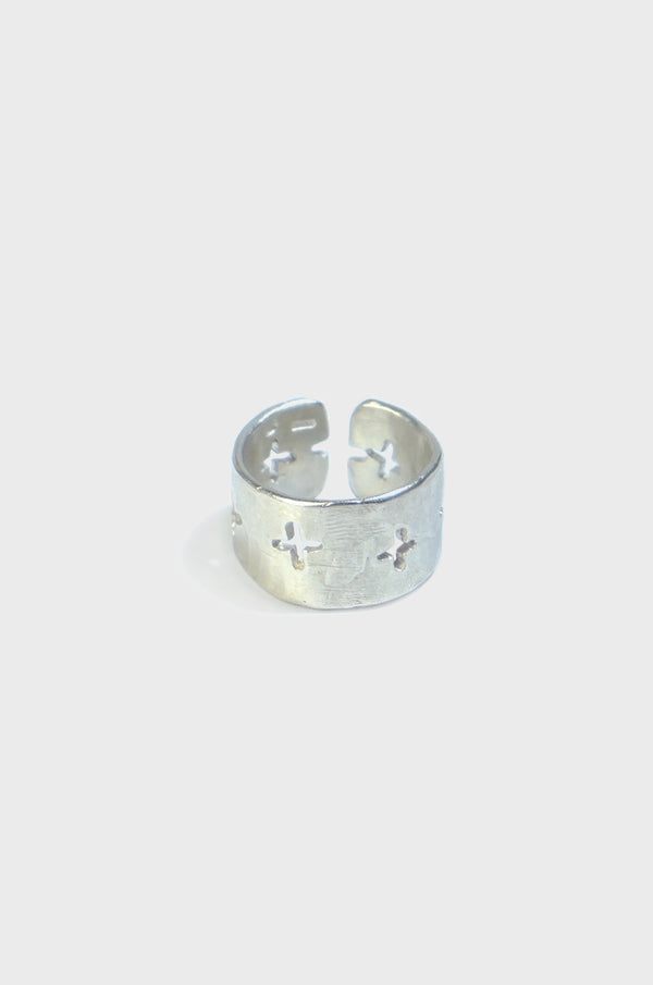 THICK MULTIPLE CROSS CUT RING