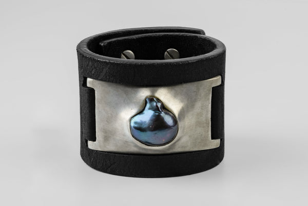 Amulet Cuff (Terrestrial, Black Rainbow Pearl, AS+KPRL+KW)