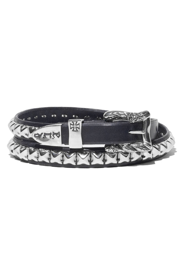 CLASSIQUE CEINTURE CLOUTÉE